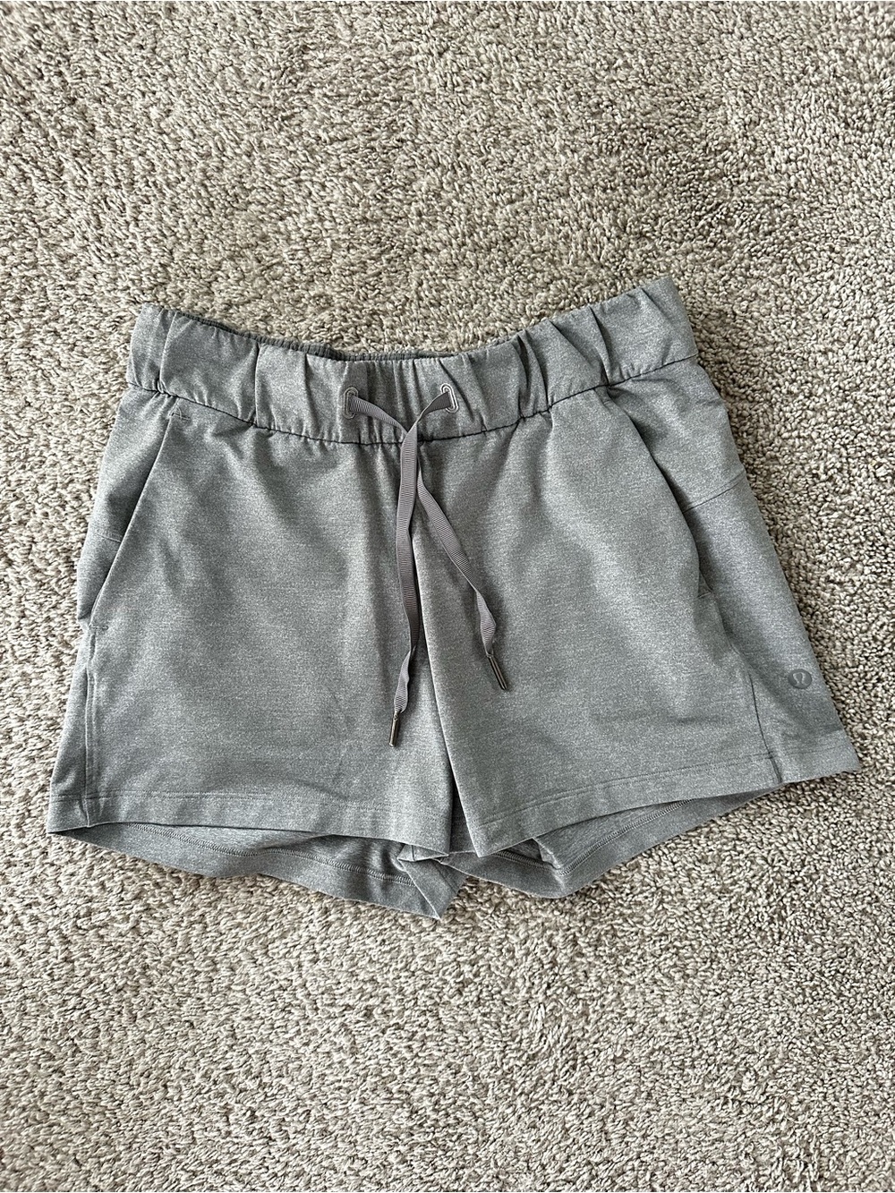 LULULEMON Women's Gray Drawstring Active Shorts